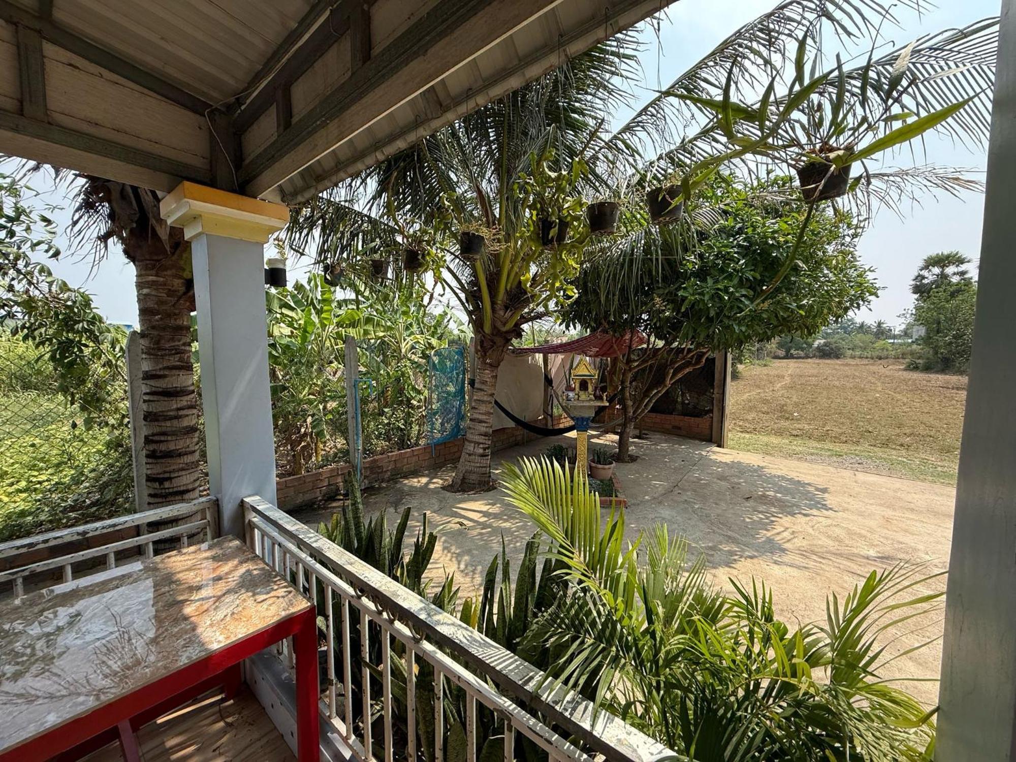 Family Bambootrain Country house